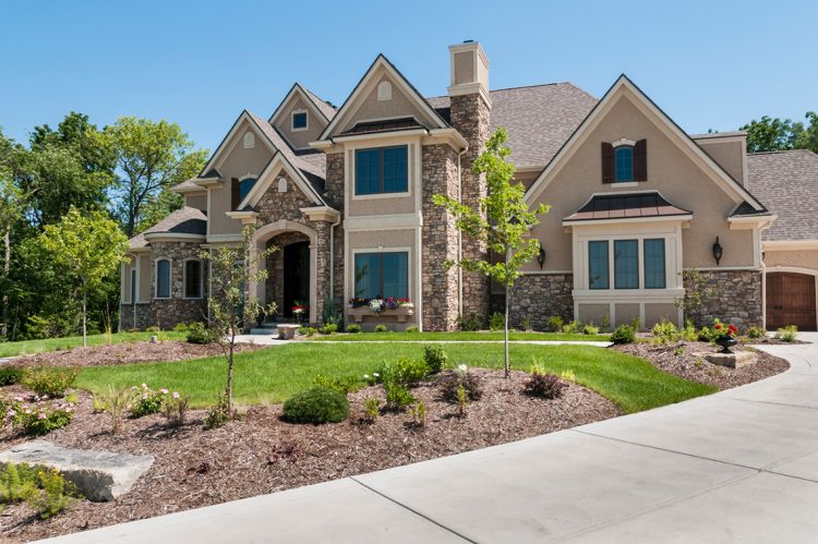 Stocks or Real Estate? What the Affluent Are Buying Right Now
