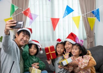 Tricks to Limit Screen Time in Fall and Winter