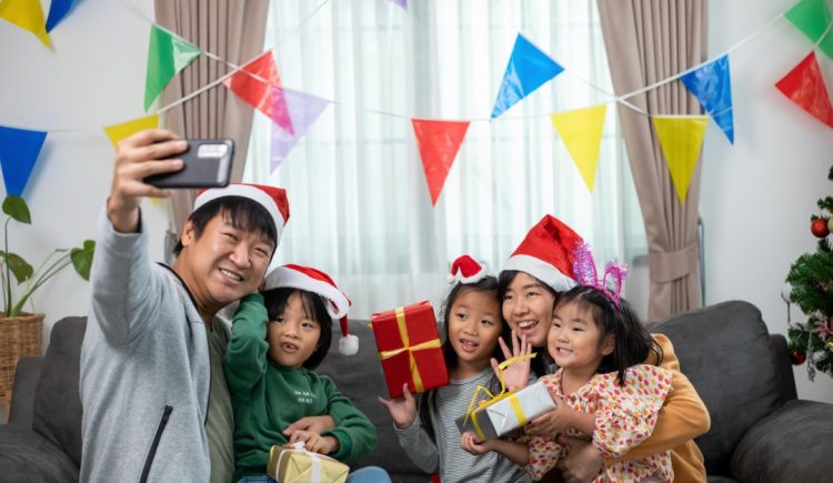 Tricks to Limit Screen Time in Fall and Winter