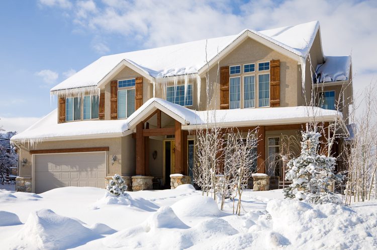 Having a White Christmas Isn’t Cheap: Homes in Snowier States Cost More