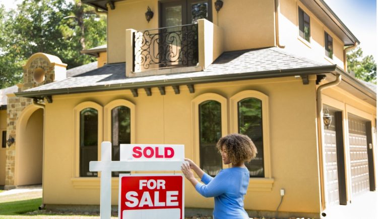 How to Have a Successful Estate Sale