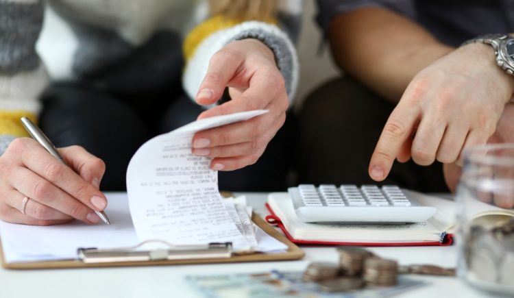 3 Sure Ways to Stretch Your Dollars