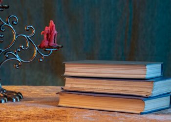 3 Must-Read Thriller Books