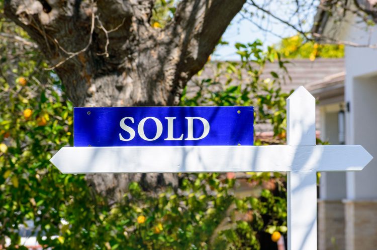 Existing-Home Sales Fall Slightly in January