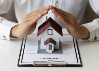 Will You Have to Pay for Homeowners Insurance When You Close on Your New House?