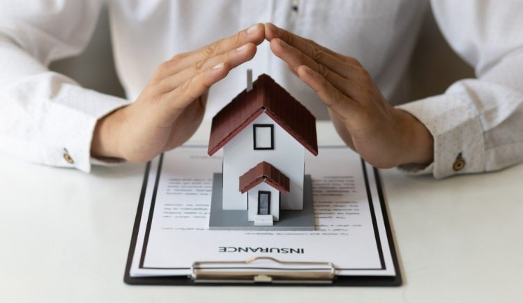 Will You Have to Pay for Homeowners Insurance When You Close on Your New House?