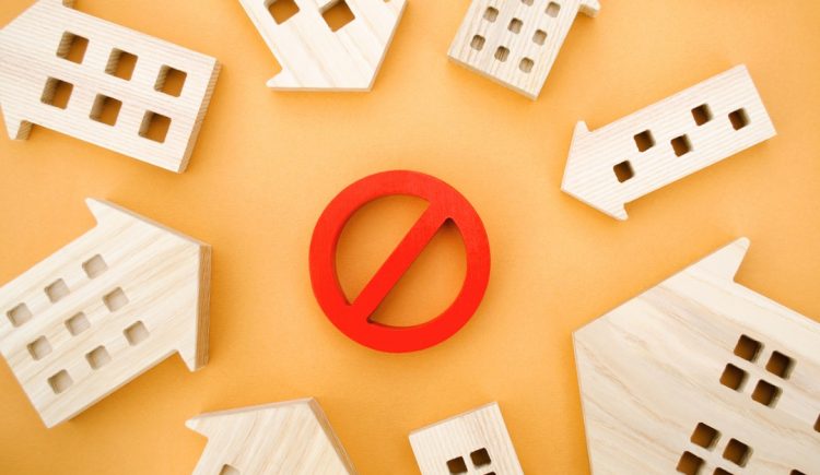 Can You Back Out of an Agreement to Sell Your House?