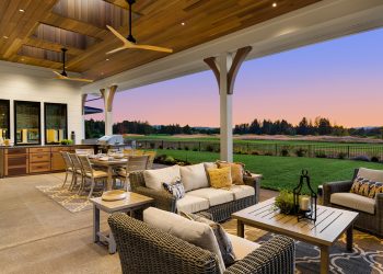 Outdoor Kitchen/Entertaining Areas Top Buyers’ Must-Have Amenities List