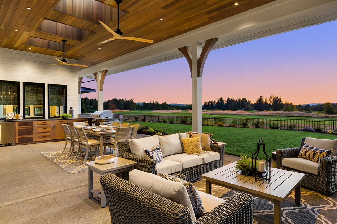 Outdoor Kitchen/Entertaining Areas Top Buyers' Must-Have Amenities List — RISMedia - Vimarsana News