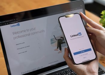 SOCIAL SKILLS: How Agents Can Maximize LinkedIn for Optimal Networking Opportunities