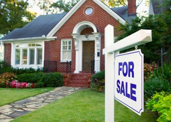 Spring Has Sprung: What Every Listing Needs to Rake in the Offers