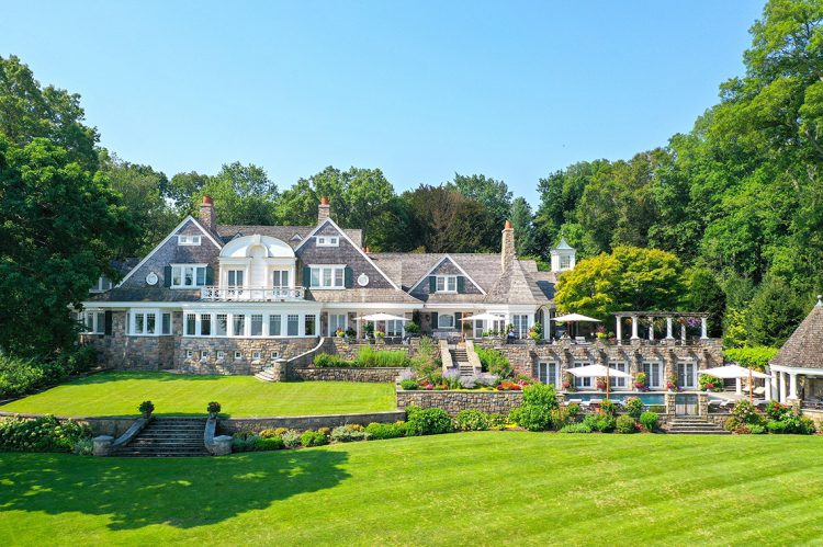 Upscale Nassau County, New York Team Thrives on Family Dynamic