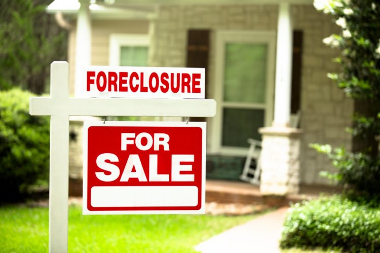 Zombie Foreclosures Continue to Increase