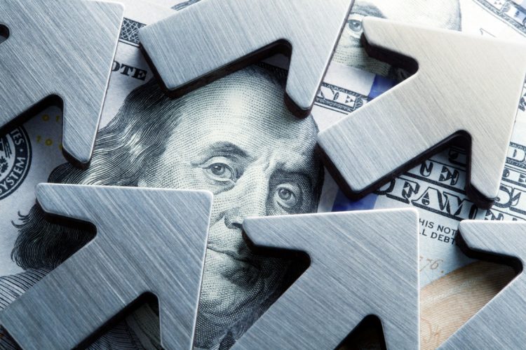 Consumer Spending Sees Slight Increase in May