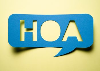 What Are the Advantages and Disadvantages of Low HOA Fees?