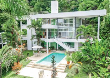 Global Spotlight: Safe Investments, Variety of Buying Options Lure Foreigners to Costa Rica