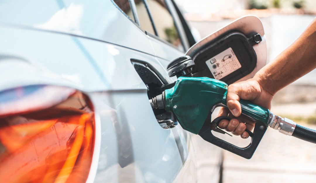 How to Get Good Gas Mileage in the Summer