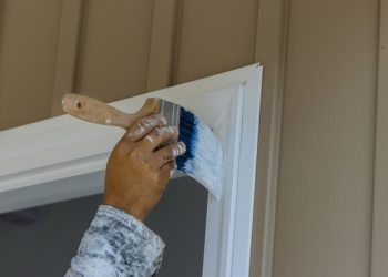 How to Choose the Right Trim Color for Your House