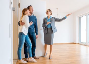 What to Do If You Receive an Offer From a Buyer Who Hasn’t Been Preapproved for a Mortgage