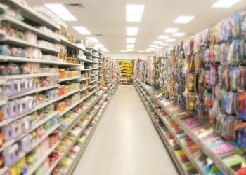 What You Should and Shouldn’t Buy at the Dollar Store