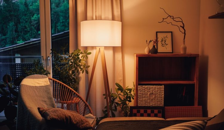 9 Tips for Keeping Burglars Away From Your Home