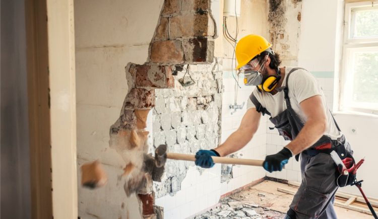 Home Remodeling Projects That Should be Completed by a Professional