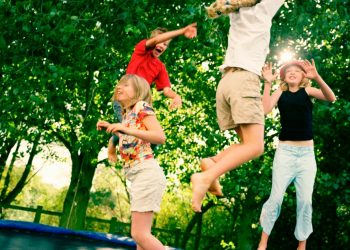 How to Create a Summer Routine That Works for Your Family