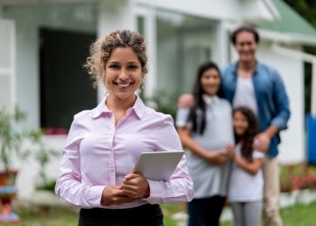 39 Anywhere-Affiliated Agents Honored by Hispanic Organization