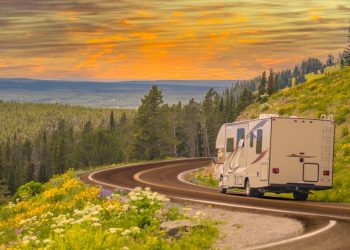 Considerations When Choosing a Summer Camper