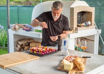 4 Unique Backyard Upgrades for Entertaining