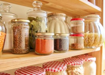 10 Things You Should Always Have in Your Pantry