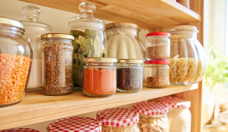 10 Things You Should Always Have in Your Pantry