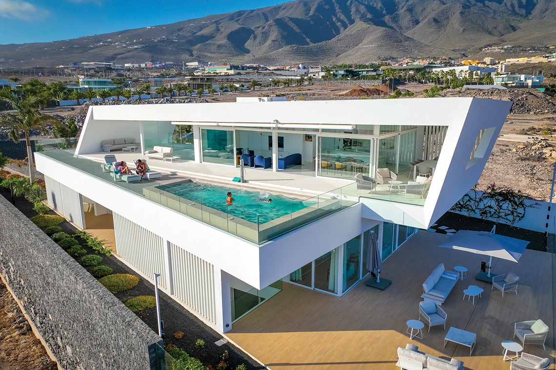 Global Spotlight: Olé! Island and Mainland Spain Housing Markets Sizzling Hot - Vimarsana News