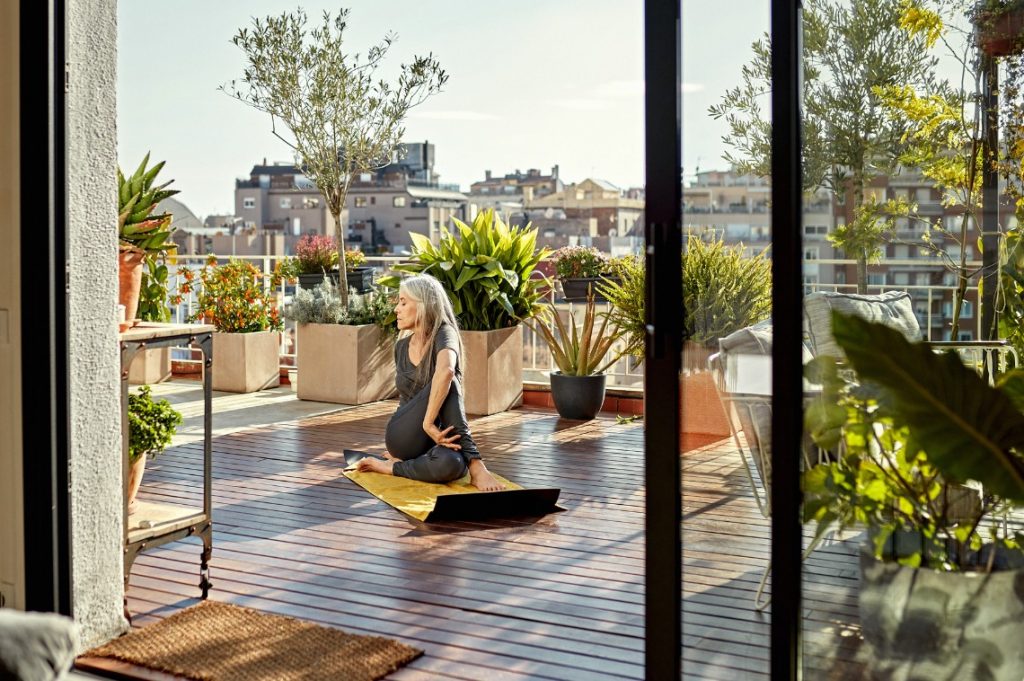 Curated visual reference: Gallery Detail: Urban Luxury Outdoor Spaces Finding Nature And Privacy In The