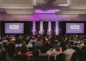 Savvy Leadership and Collaborative Spirit Keep Realty Executives Growing Strong