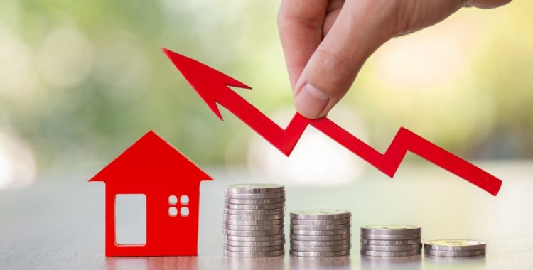 Mortgage Mix: Rates Stay Above 7%; Applications Shoot Up