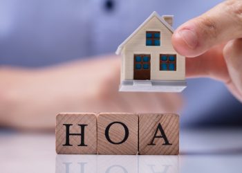 Should I Move Into a Home With an HOA?