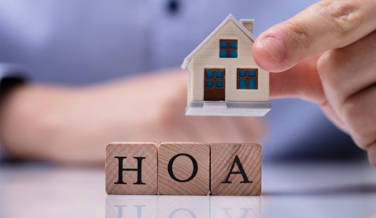 Should I Move Into a Home With an HOA?