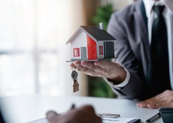 Common Myths About Selling Houses