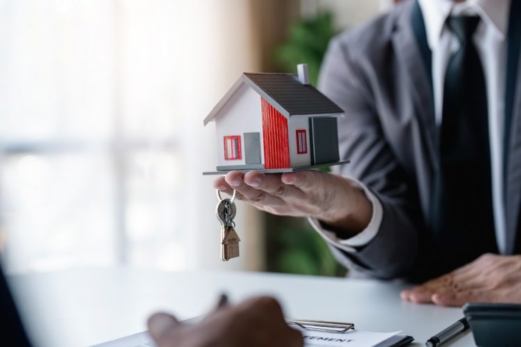 Common Myths About Selling Houses — RISMedia