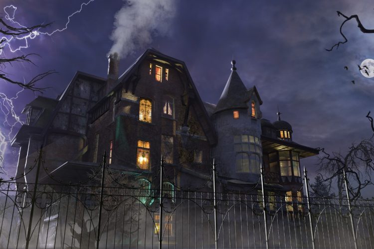 Homeowners Reveal the Frightening Facts About Haunted Houses