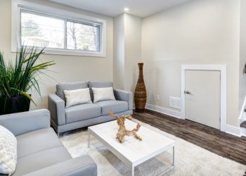 Should You Show Your Home Empty or Rent Furniture?