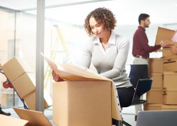 Should I Hire a Move Manager?
