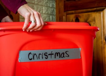 Helpful Tips for Storing Seasonal Decor