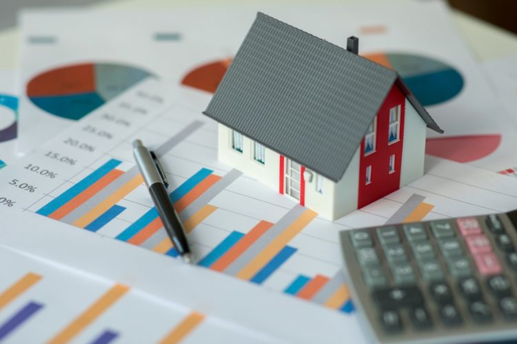 Mortgage Mix: Rates Fall, but Not Below 7%