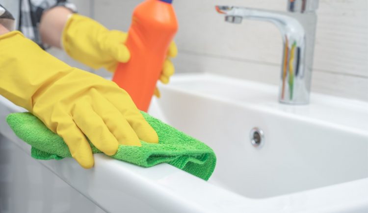 Bathroom Deep Cleaning Tools You Cannot Live Without
