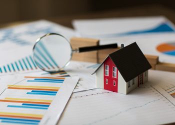 How Market Data Helps Build Client Connections