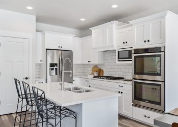 Trending vs. Trendy: What’s the Difference?