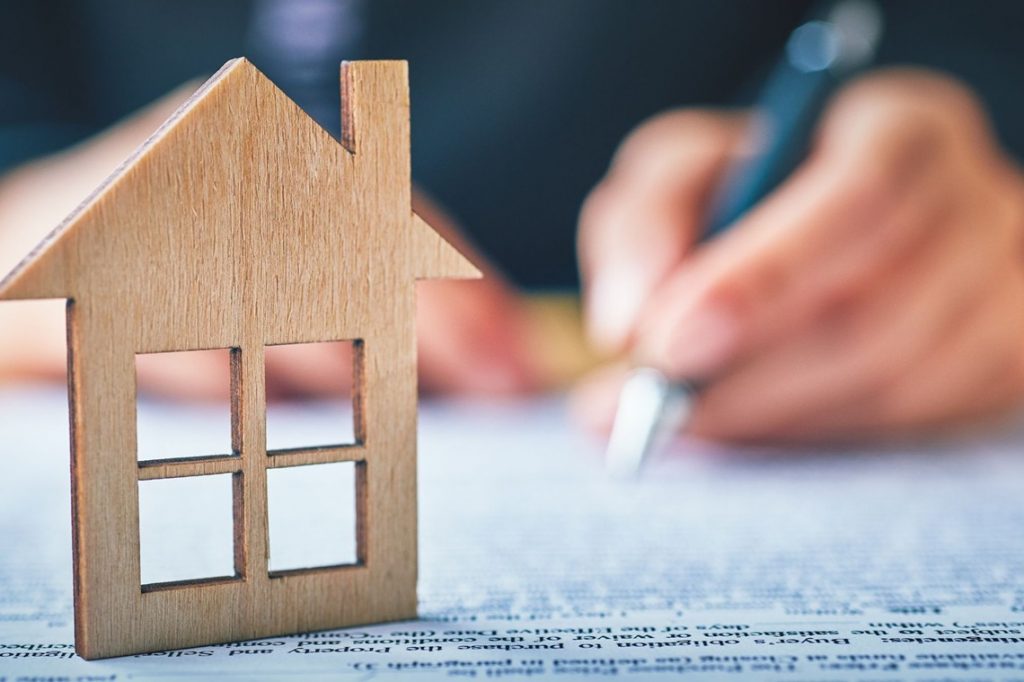 Refinancing Accounts for Lion’s Share of Mortgage Applications as