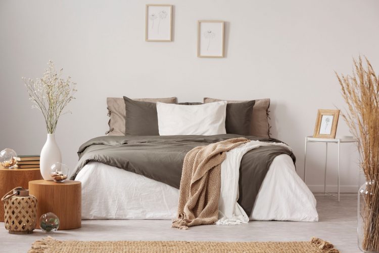 Layered Bedding Tips for a Cozy and Stylish Winter